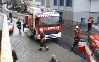 Brand auf Wohnungsterrasse